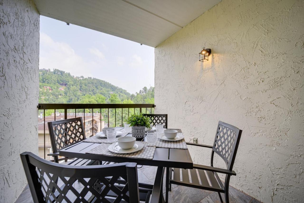 Stylish Gatlinburg Condo With Pool Walk Downtown! Экстерьер фото